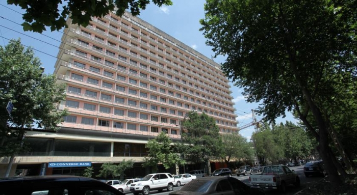 Ani Plaza Hotel