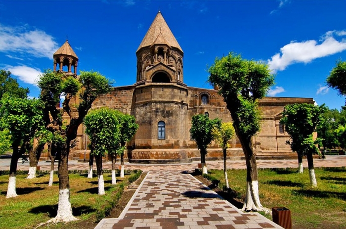 Vagharshapat (Etchmiadzin)